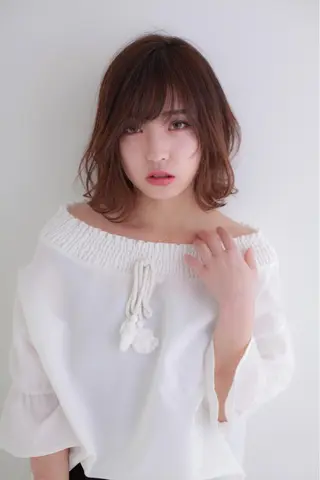 ミディアム 髪質改善\酸熱TR カット【店長】のヘアスタイル