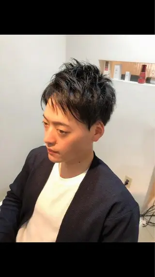 メンズ くせ毛×ショート 上岡勇祐のヘアスタイル