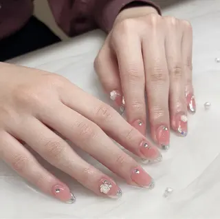 ネイル KARI ネイルサロンのネイルデザイン