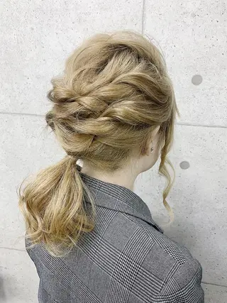 セミロング ヘアアレンジ 京都最安価エクステ muuka🦋のヘアスタイル