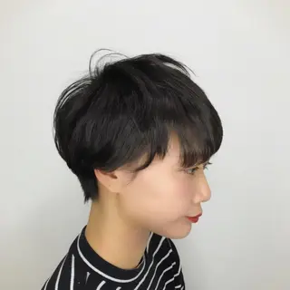 ショート カラー 上田 篤史のヘアスタイル