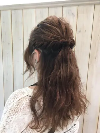 ロング カラー ヘアアレンジ メンズパーマ特化🔥 ツイスパ/シャドウのヘアスタイル