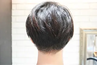 ショート ミヤザキ ユタカのヘアスタイル