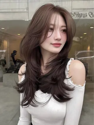 ロング 林 朱里のヘアスタイル