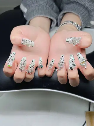 ネイル Lee Nails チップ長さだし専門店のネイルデザイン