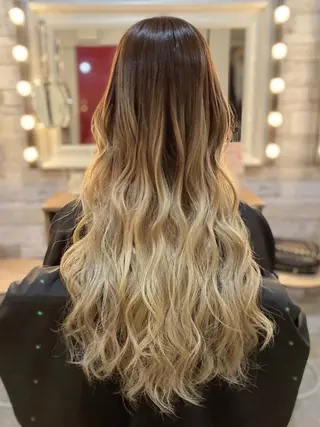ロング カラー ヘアアレンジ Hair Make Salon ZEROのヘアスタイル