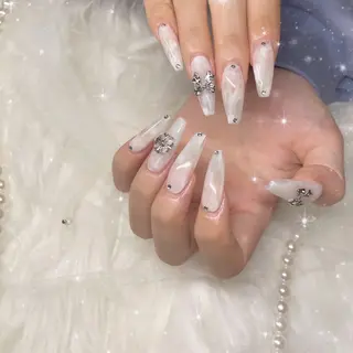 ネイル Blue daisy RIN🎀のネイルデザイン