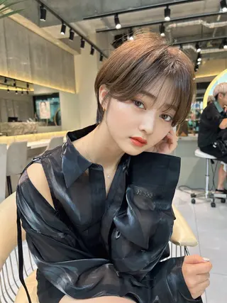 ショート カラー かえ🩶韓国ボブ🎀 透明感カラー🥣のヘアスタイル