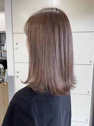 カラー 山名 璃湖のヘアスタイル