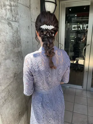 ロング カラー ヘアアレンジ ミルクティーベージュ ブリーチ 店長 清水のヘアスタイル
