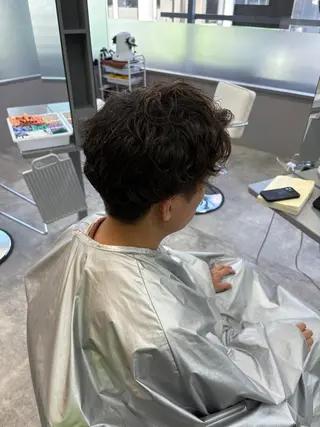 パーマ メンズ 比嘉 翔太のヘアスタイル