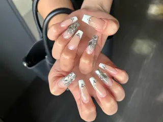 ネイル ✴︎ Delightのネイルデザイン