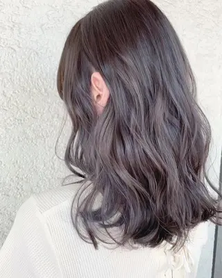 セミロング カラー 艶髪・酸性ストレート フリツのヘアスタイル