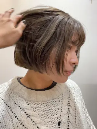 ショート カラー 狩野 羅夢のヘアスタイル