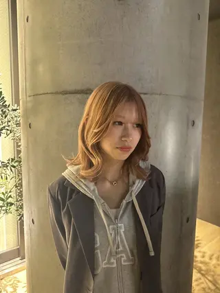 カラー yana /ブリーチモデルのヘアスタイル