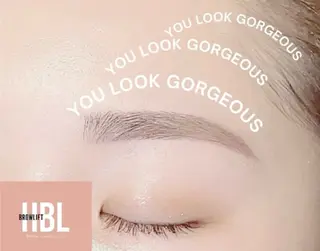 アイブロウ 小淵 志妃奈のマツエク・マツパデザイン