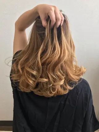 セミロング カラー テラモト カズヨシのヘアスタイル