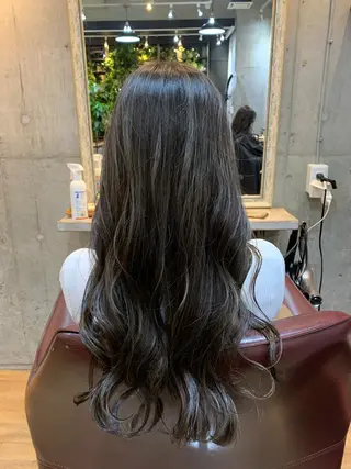 ロング カラー 安達 俊亮のヘアスタイル