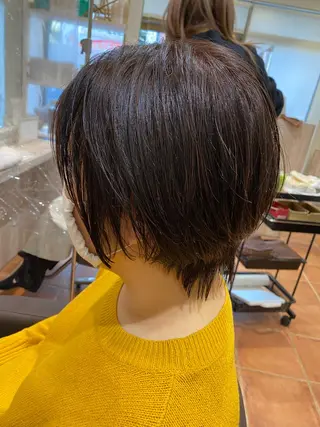 ショート カラー ☘️お悩み解決☘️ 岡部恒輝のヘアスタイル