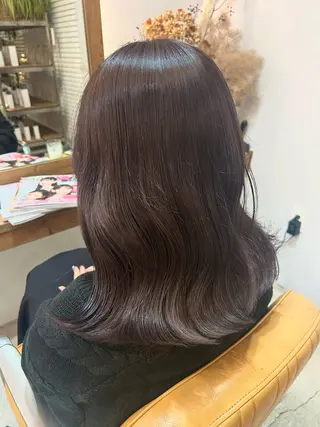 セミロング カラー 小澤 志穂のヘアスタイル