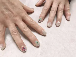 ネイル mano nella manoのネイルデザイン