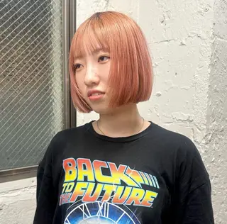 ショート 小顔に見えるボブ 透明感カラー🪽のヘアスタイル