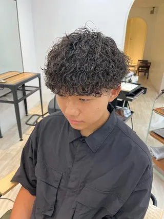 ミディアム パーマ メンズ 嵯峨 大地／パーマ／ ハード系／特殊系のヘアスタイル