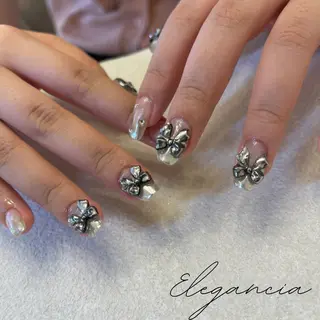 ネイル Elegancia. Hiromiのネイルデザイン