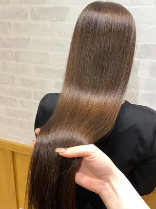 ロング カラー 小暮 涼華のヘアスタイル