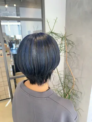 ショート カラー 透明感カラー✨艶髪 制作🌱山根あゆみのヘアスタイル