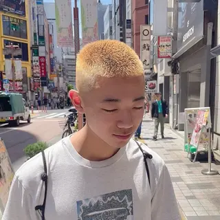 ショート カラー ナリキ/ダブルカラー /ダブルカラーモデルのヘアスタイル