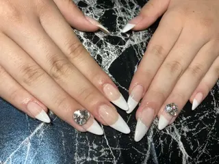 ロング ネイル ✴︎ Delightのネイルデザイン