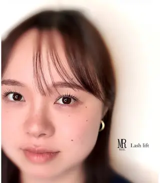 マツエク・マツパ 中山 メアリの眉毛・アイブロウイメージ