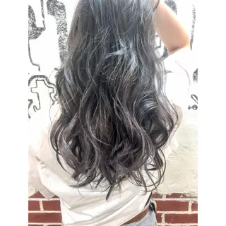 ロング EIGHT plum TOKIOリミテッドのヘアスタイル