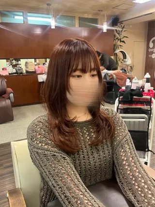 セミロング カラー 韓国レイヤー ☁️🫧森ハリス誠一のヘアスタイル