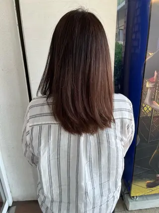 ロング カラー 臼井 いづみのヘアスタイル