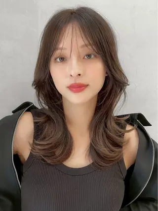 セミロング ショート/縮毛矯正 虎白のヘアスタイル