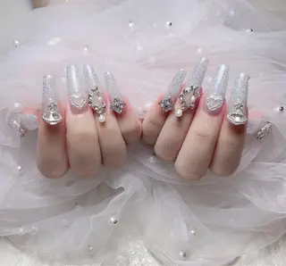 ネイル uu ネイルサロン関内🌼のネイルデザイン