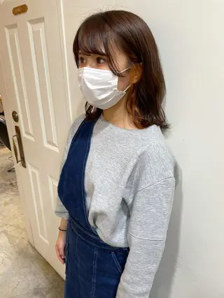 ミディアム カラー MIOベージュカラー 柔らかいカラーのヘアスタイル