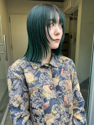 セミロング 薄暮 マツイ レンのヘアスタイル