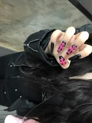 ネイル Aulu’b Nonokaのネイルデザイン