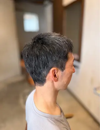 メンズ YUKI .のヘアスタイル