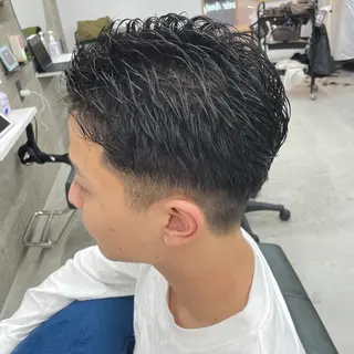 ショート メンズ Lull1人美容室 バレイヤージュのヘアスタイル