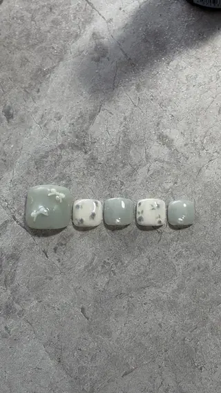 ネイル 宮﨑 美里のネイルデザイン