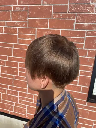 カラー 奥井 友梨のヘアスタイル