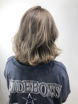 ショート カラー 🌙HIZUKI🌙 ハイトーン 艶髪のヘアスタイル