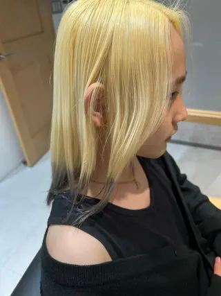カラー 佐藤 嶺のヘアスタイル