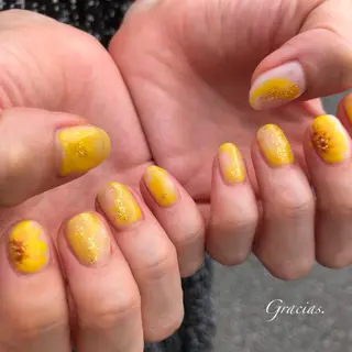 ネイル Gracias. rieのネイルデザイン