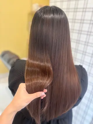 ロング 堀口 彩佳のヘアスタイル