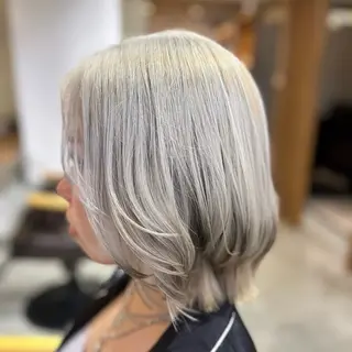 ミディアム Miku 🦔 / ヘアセットのヘアスタイル